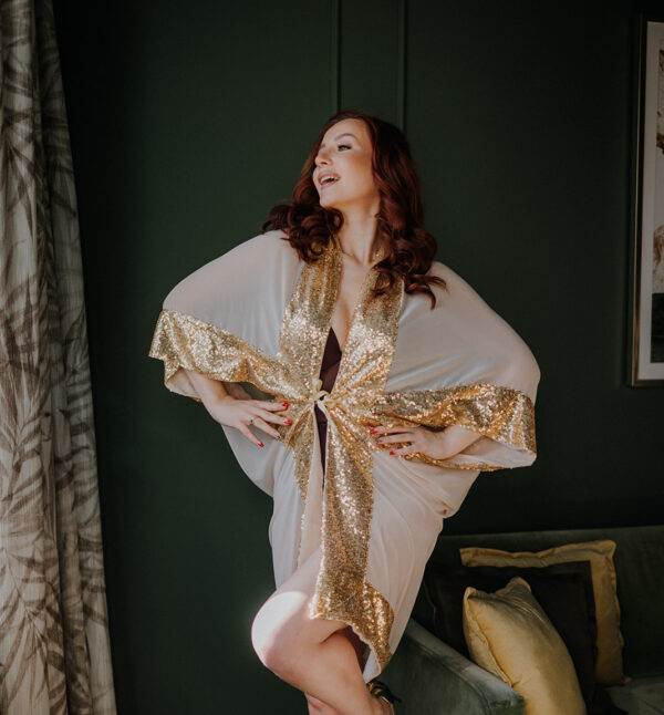 Luksusowe kimono damskie, peniuar "Vanilla Sky" MIDI