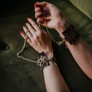 Kajdanki do praktyk BDSM