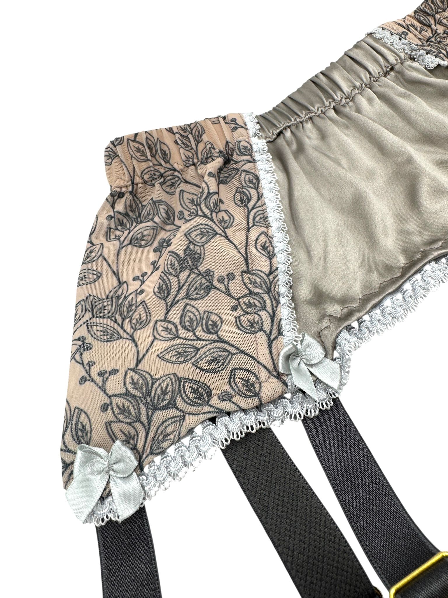 pas do pończoch beżowy 