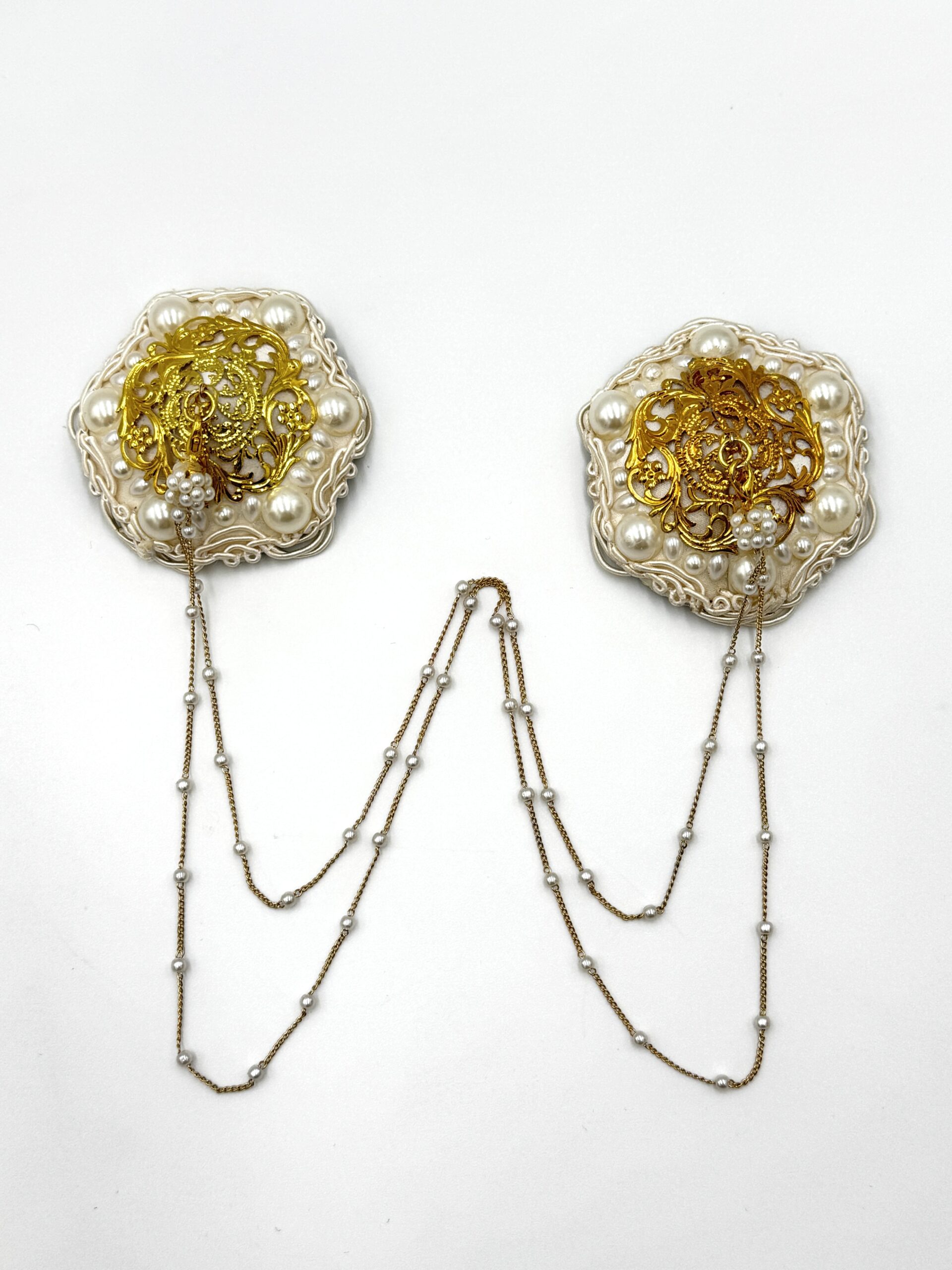 pasties z łańcuszkiem