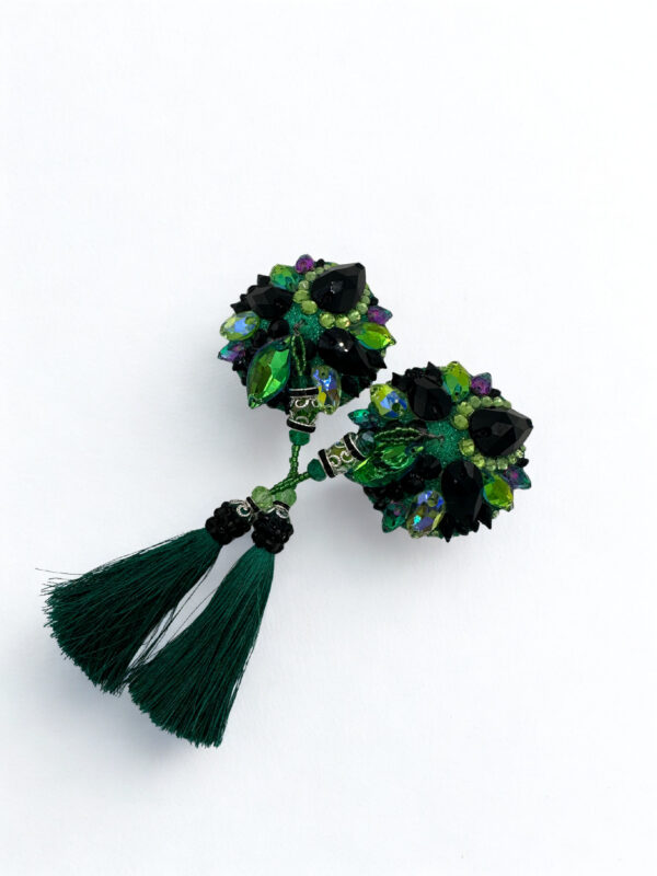 Zachwycające pasties z kryształkami w kolorze zieleni i czerni