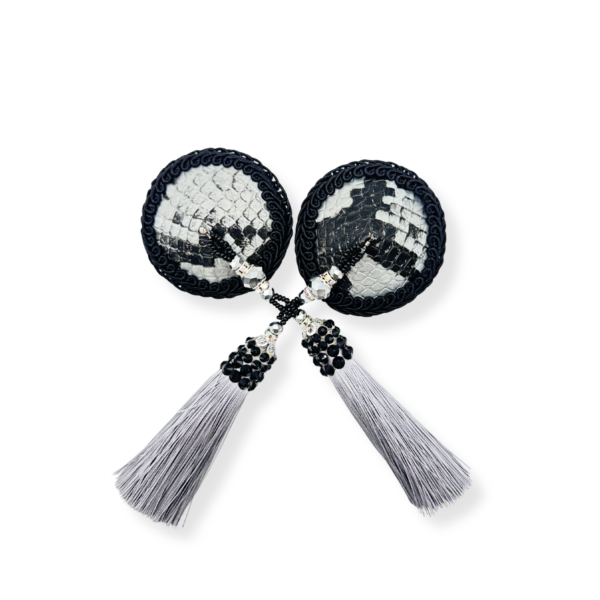 Srebrne pasties w motywie skóry węża