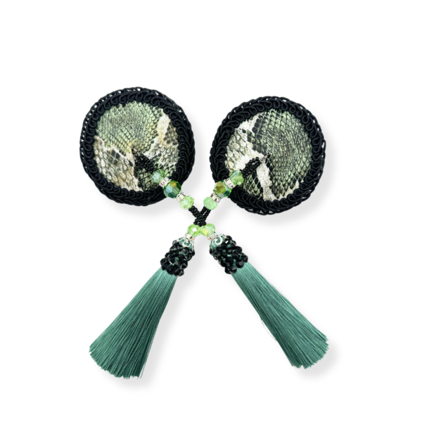 Zielone pasties w motywie skóry węża z potrójnie zielonym chwostem