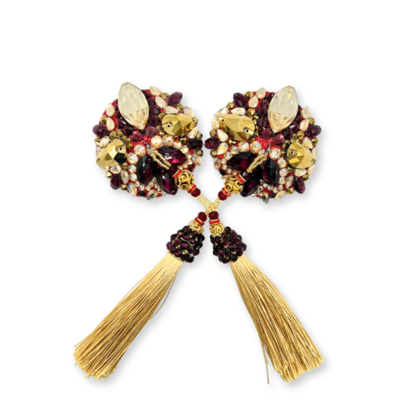 Bogato zdobione pasties z chwostem