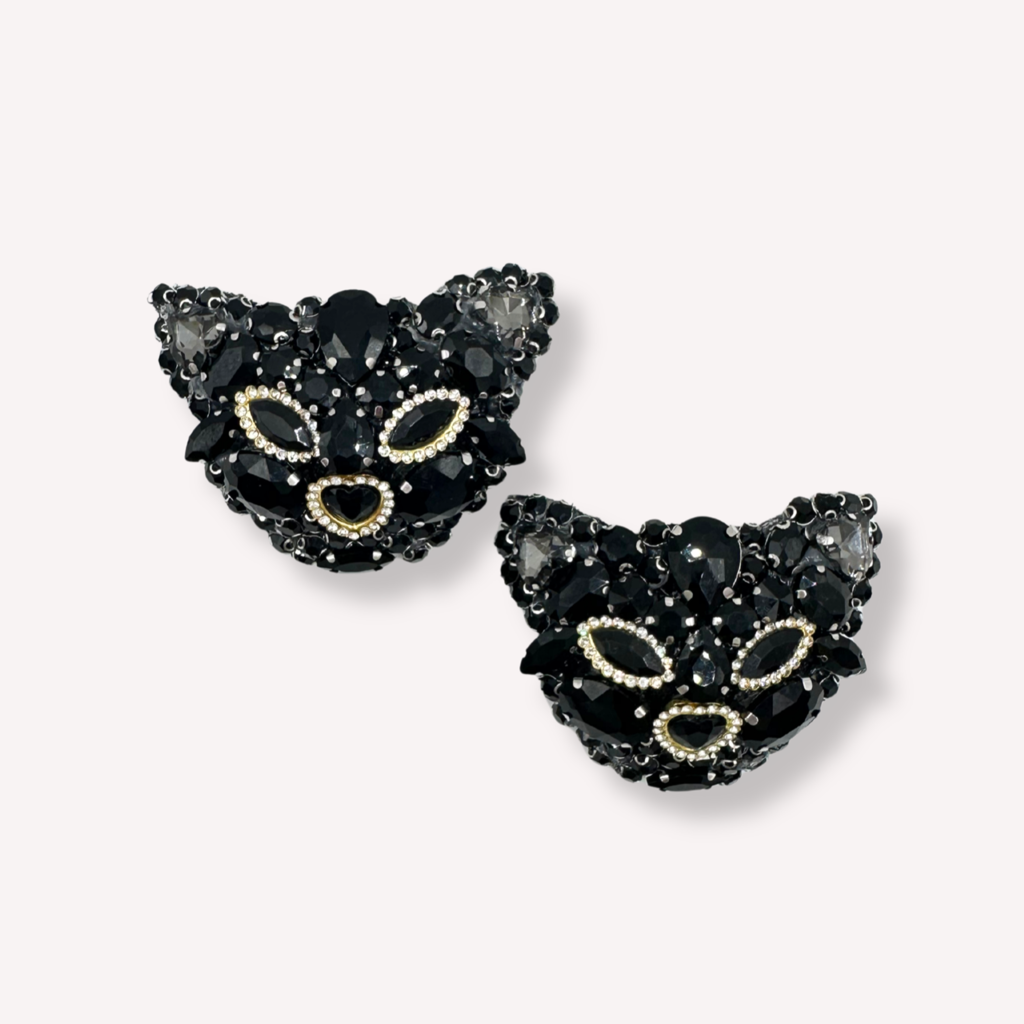 Halloweenowe pasties w kształcie kotków